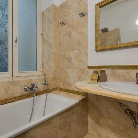 Via Veneto - Dolce Alcova 3* Rome